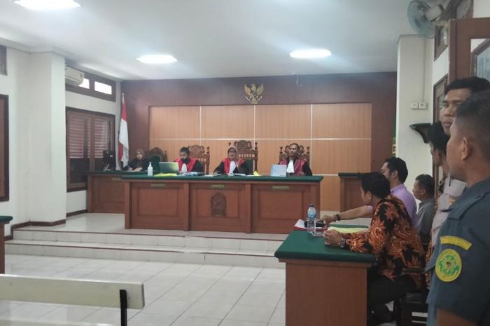 Lawyer Adhy Dharmawan di PN Pasuruan